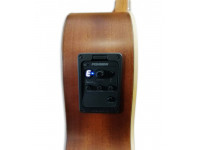 Paco Castillo 220 CE Equalizador Cutaway Cedro Sapele Paco Castillo 220 CE Equalizador Cutaway Cedro Sapele
